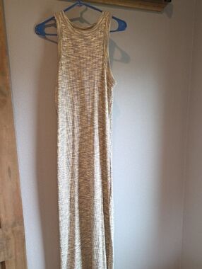 Tall Old Navy Sleeveless Heathered Maxi Dress in Beige